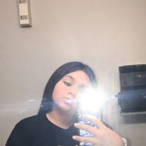 Meet your Posher, Dalela